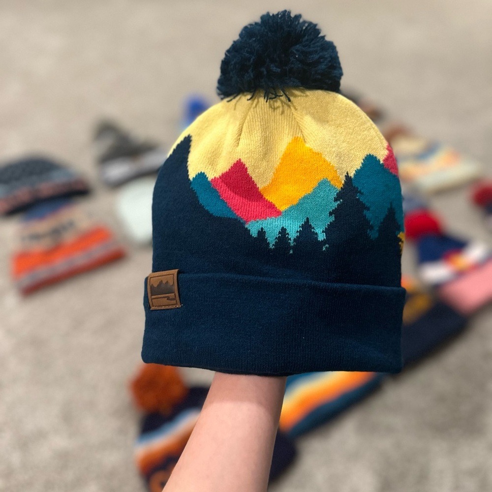 NWOT Mountain Beanie with Pom Pom